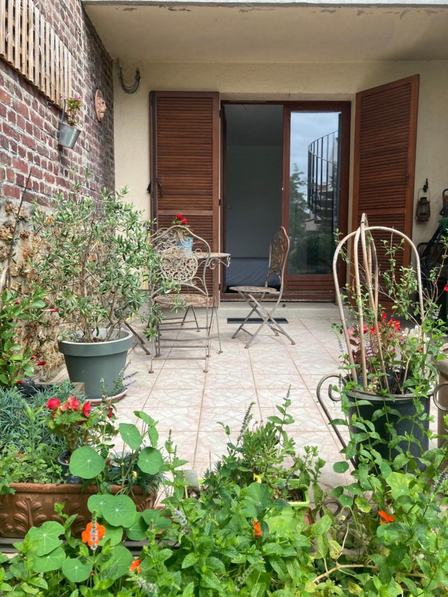 Studio Avec Terrasse Sur Jardin Fontenay-sous-Bois Eksteriør billede